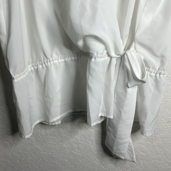 Michael Kors white blouse with side bow tie, Size XL, soft shear material. - Picture 2 of 7